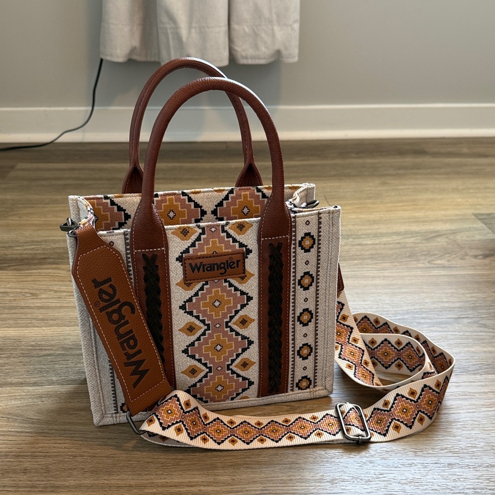 Wrangler Tan and Cream Geometric Tote